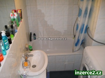 Pronájem bytu 1+1 s balkónem, u IGY._1 350090_1.jpg