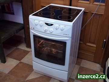 Sporák sklokeramický PRIVILEG 9855 - šíře 50 cm, horkovzduch, otočný gril_1 353886_1.jpg