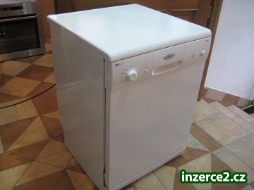 Myčka nádobí WHIRLPOOL ADP 4427 (široká)_1 353900_1.jpg