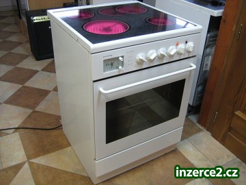 Sporák sklokeramický PRIVILEG - šíře 60 cm, horkovzduch_1 355873_1.jpg
