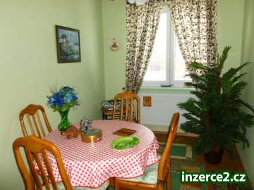 prodej bytu 3+1, Velké Žernoseky_1 356556_1.jpg