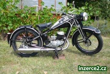 Sběratel nikoliv překupník ,hledá staré odložené motorky a jejich části._1 356637_1.jpg