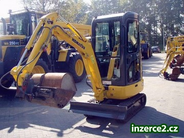 2008 KOMATSU PC16 rypadlo_2 359343_2.jpg
