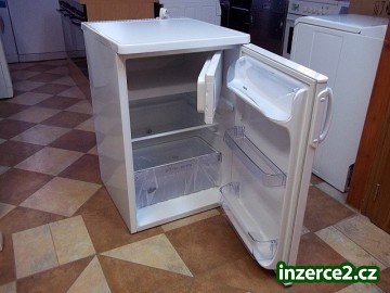 Lednice s mrazáčkem ZANUSSI ZRG714SW_2 362882_2.jpg