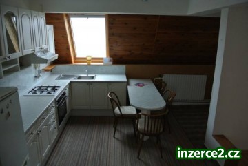PRONÁJEM BYTU 160m2 V RODINNÉM DOMĚ VYŠKOV_2 363903_2.jpg