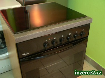 Černý sporák Whirlpool AKG 418/WP_1 366297_1.jpg