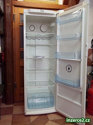 Chladnice bez mrazáčku ELECTROLUX ERE 39350 W_1 366479_1.jpg