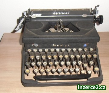 starý psací stroj_1 366523_1.jpg