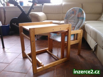 Prodáme dětskou židličku se stolkem_2 368717_2.jpg