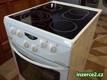 Sporák sklokeramický PRIVILEG 9855 - šíře 50 cm, horkovzduch_2 368945_2.jpg