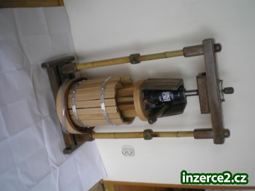 ruční hydraulický lis na ovoce._1 369279_1.jpg