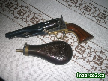 PERKUSNÍ REVOLVER_1 369659_1.jpg