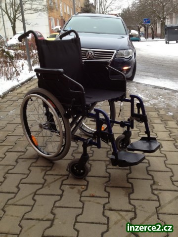 Repasované invalidní vozíky_1 370963_1.jpg