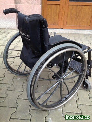 Repasované invalidní vozíky_2 370963_2.jpg