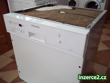 Myčka nádobí vestavná ELECTROLUX ESI 6241 (široká)_2 371922_2.jpg