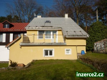 Prodej komplexu dvou rodinných domů_2 372774_2.jpg