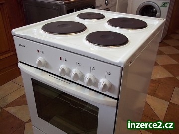 Sporák elektrický BOSCH - šíře 50 cm_2 374687_2.jpg