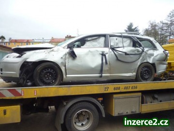 Toyota Avensis combi t25 automat_1 377445_1.jpg