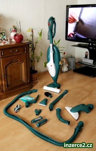 Vorwerk 136 s el. klepačem EB360 a příslušenstvím_1 377487_1.jpg