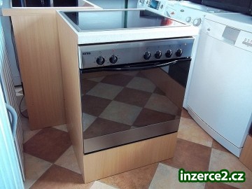 Sporák vestavný - Sklokeramická deska + trouba IGNIS_1 383759_1.jpg