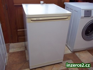 Lednice s mrazáčkem SIEMENS_1 385009_1.jpg