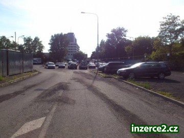 Levné parkování v Praze 200m od metra_2 385280_2.jpg