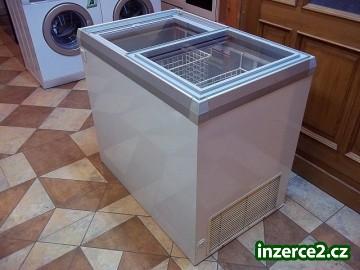 Mraznička - Mrazák pultový prosklený ELECTROLUX IKG 273_1 385839_1.jpg
