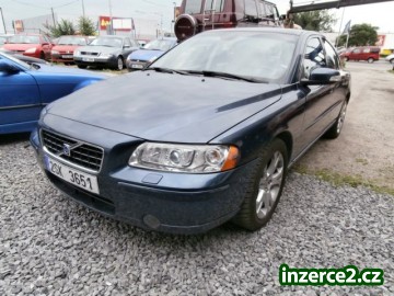 Volvo S60 2.4 TDI_1 386447_1.jpg