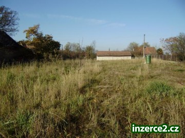 Prodej stavebního pozemku v obci Chvojenec_1 38759_1.jpg