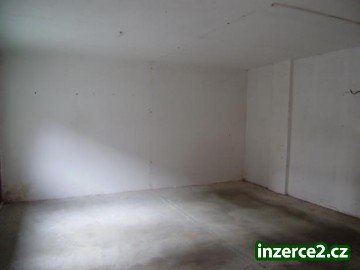 Pronájem komerční nemovitosti v centru Hradce Králové_2 38808_2.jpg