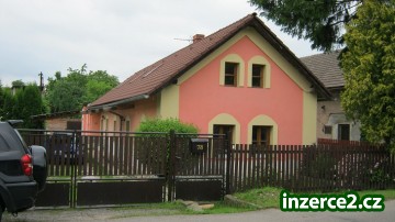 Krásný dům nedaleko Hradce Králové_1 388404_1.jpg