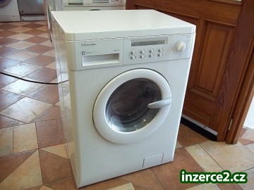 Pračka ELECTROLUX EWS 1050 Vision - 1000 ot., 4,5 kg, SLIM_1 390324_1.jpg