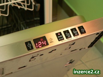 integrovaná myčka Neff- Siemens V86 cm_2 391892_2.jpg