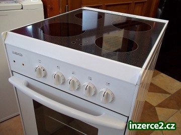 Sporák sklokeramický BEKO - šíře 50 cm_2 393233_2.jpg