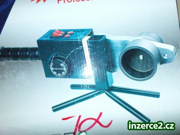 SVÁŘEČKA PLASTOVÝCH TRUBEK 2000W_2 39628_2.jpg
