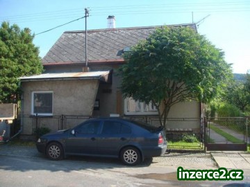 Rodinný dům 5+1,2 koupelny,garáž a hosp.budova_1 396542_1.jpg