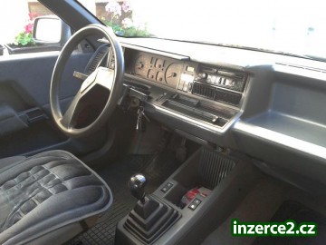 Renault 21 NEVADA GTX_2 396807_2.jpg