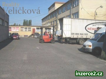 Nabízíme k pronájmu sklad o velikosti 335m2 v komerční zóně v centru Pardubic_1 401813_1.jpg