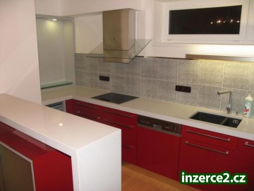 Pronájem luxusního bytu 3+kk Na Plachtě v Hradci Králové_2 40206_2.jpg