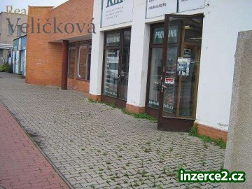 Nabízíme pronájem skladovací haly s prodejnou nedaleko centra Pardubic_1 402251_1.jpg