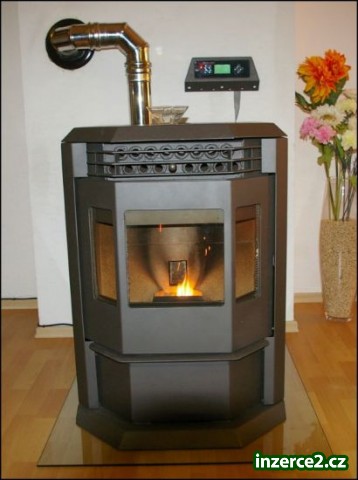 Teplovzdušná kamna na pelety 12 kW_1 402767_1.jpg
