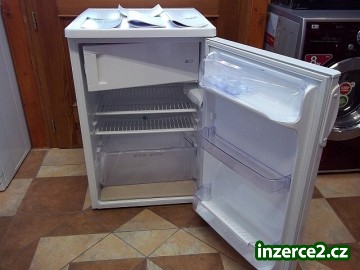 Lednice s mrazáčkem ZANUSSI ZRG314SW (NEPOUŽITÁ)_2 403879_2.jpg