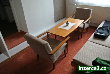 křesla a stolek_2 404965_2.jpg