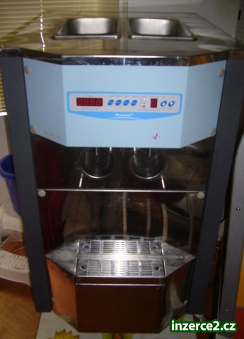 Prodám zmrzlinový stroj GSM 724370949_2 40532_2.jpg