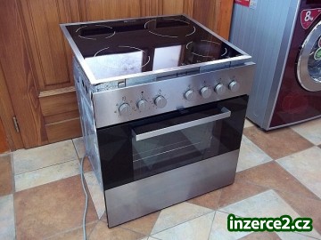 Sporák vestavný - Sklokeramická deska + trouba WHIRLPOOL_1 405724_1.jpg