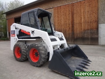 Smykový nakladač Bobcat S130_2 406058_2.jpg