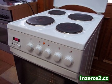Sporák elektrický PRIVILEG - šíře 50 cm horkovzduch digitál_2 406991_2.jpg