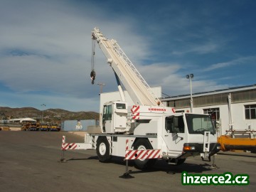 Autojeřáb Liebherr LTM 1030/2_2 408261_2.jpg