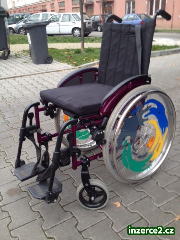 invalidní vozík Sopur_1 408743_1.jpg