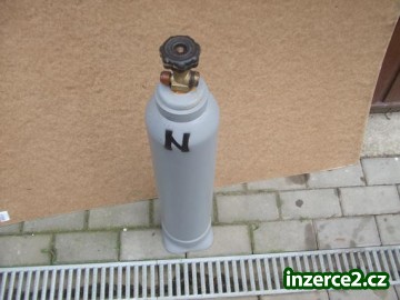 tlaková lahev CO2 ke sváření v ochranné atmosféře PLNÁ_1 408846_1.jpg